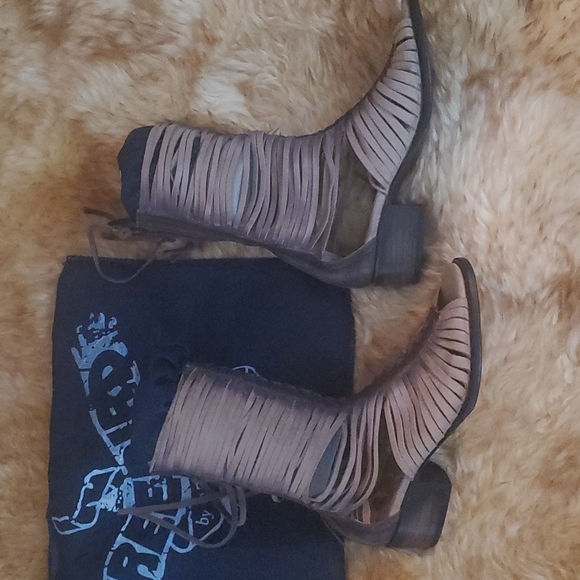 Freebird Steven by "India" Fringe Peeptoe Boots - Picture 12 of 12
